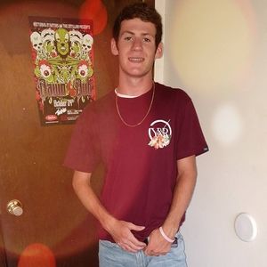 Meet your Posher, Derek